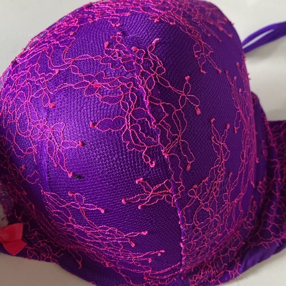 Victoria secret push up bra - Picture 5 of 5